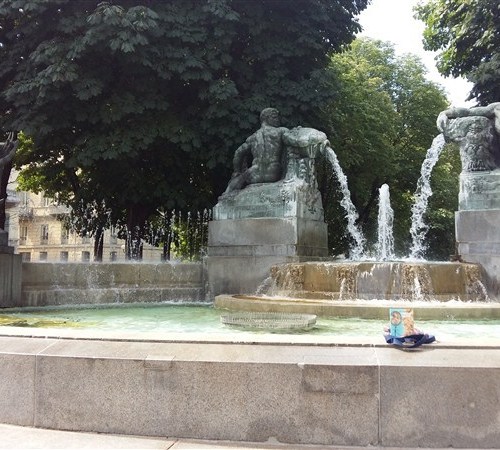 Torino-Fontana-Angelica-scultura-di-Giovanni-Riva-1